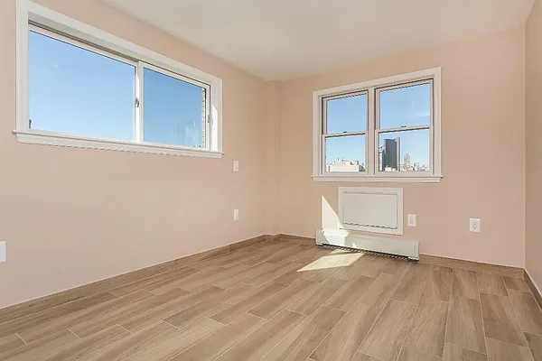 Rented by Astoria NY Condos | media 72