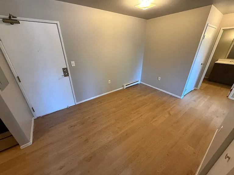 3278 N Dousman St — Photo 25