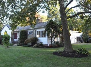 5 Newcrest Dr, Rochester, NY 14618