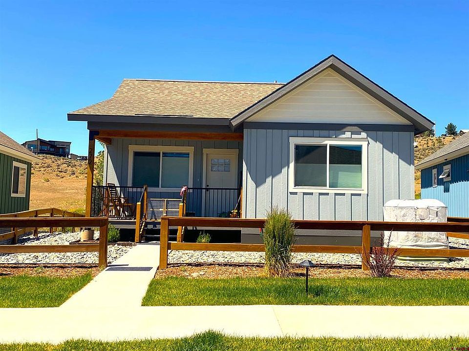 2nd image of 200 Redcliff Drive