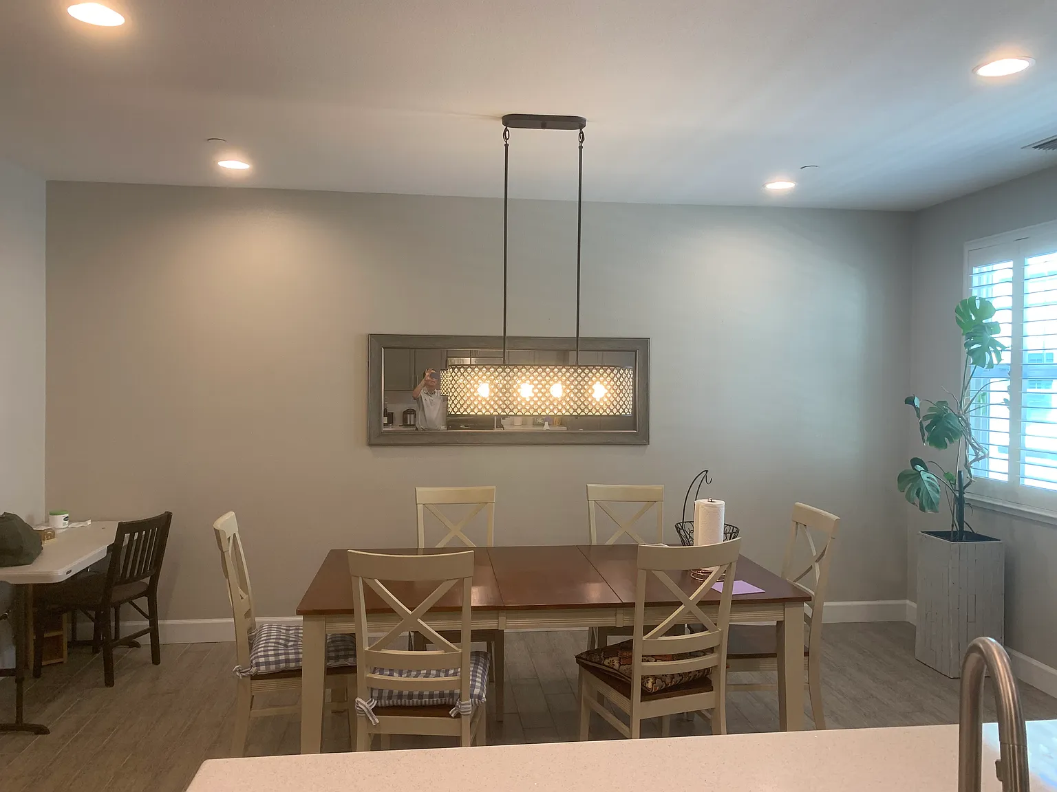 4 bed, 2056 sqft, $1,600 — Photo 4