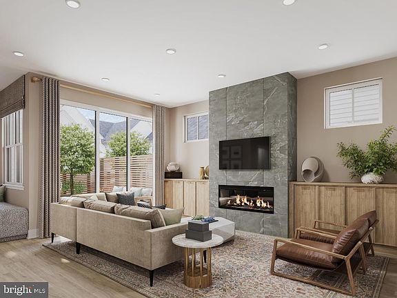7th image of this home