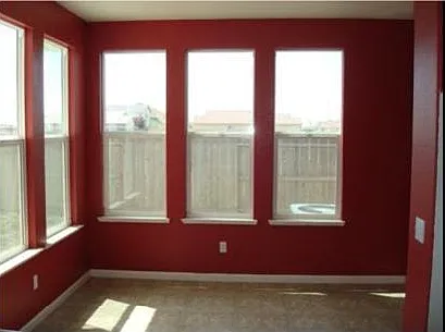 4 bed, 2750 sqft, $2,450 — Photo 4