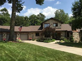 2876 Keswick Ct, Swansea, IL 62226