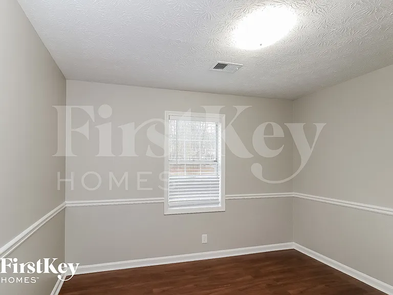 2570 Paul Thomas Dr — Photo 17