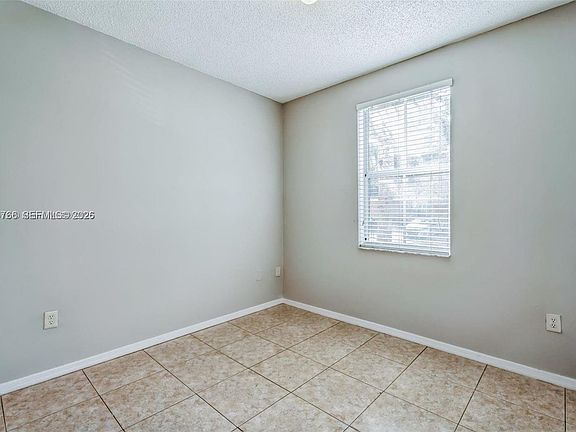 4th image of 4240 NE 9th St