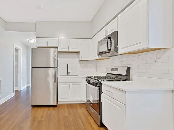 3rd image of 5144 S Hermitage Ave #1