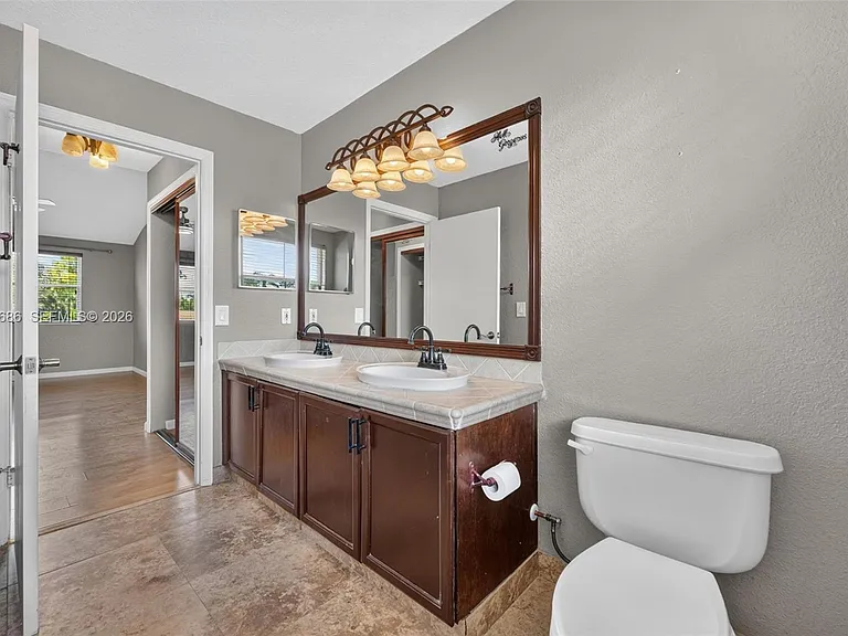 4848 Grapevine Way #4848 — Photo 14