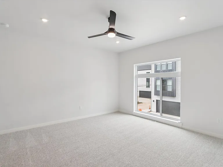 1608 D St SW — Photo 12