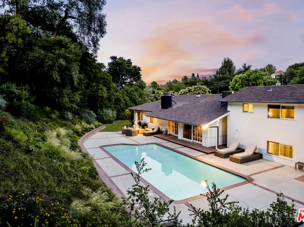 16849 Adlon Rd, Encino, CA 91436