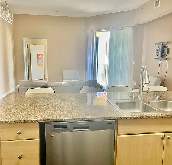 388 E Ocean Blvd #718 — Photo 17