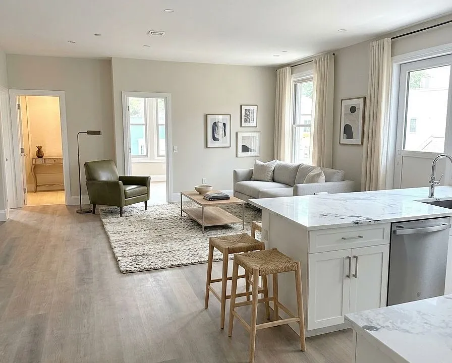 843 Columbia Rd #3