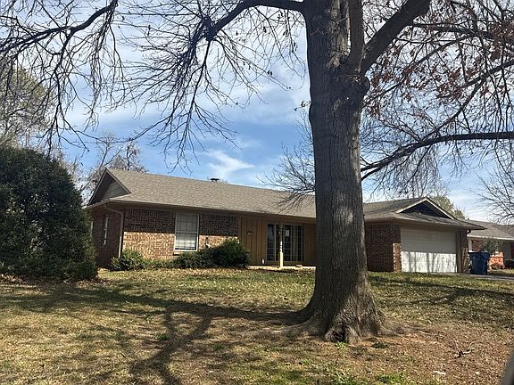 3rd image of 139 Sheridan Pl