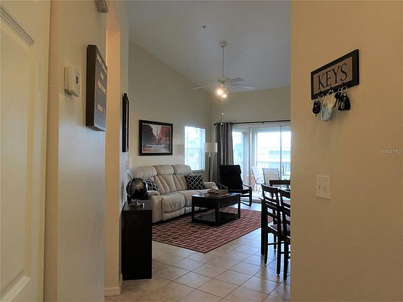 5th image of 12131 Summergate Cir APT 201