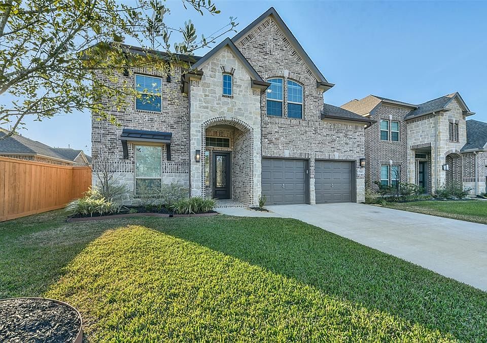 1st image of 15411 Timber Plateau Dr