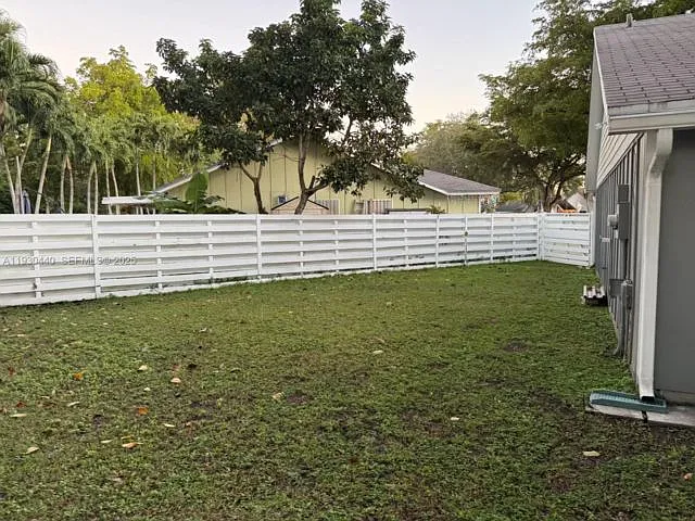 Building Photo - 15120 SW 141st Pl