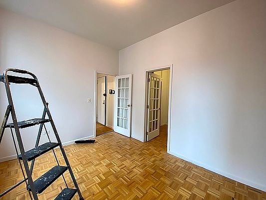 2nd image of 355 E 82nd St #20