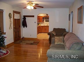 4th image of 347 E Airline Dr