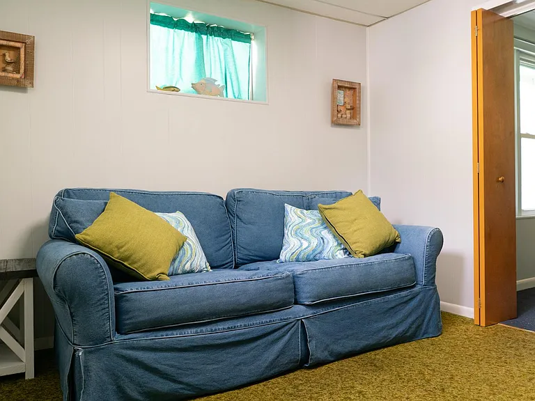 3rd bedroom.