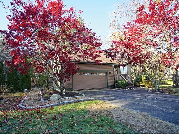 2nd image of 3 Drew Woods Drive