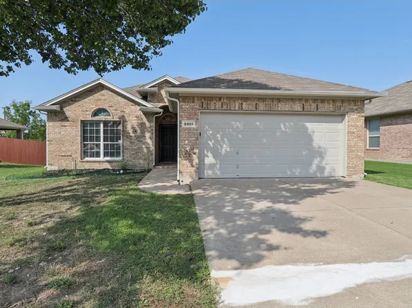 5901 Ozark Dr, Fort Worth, TX 76131