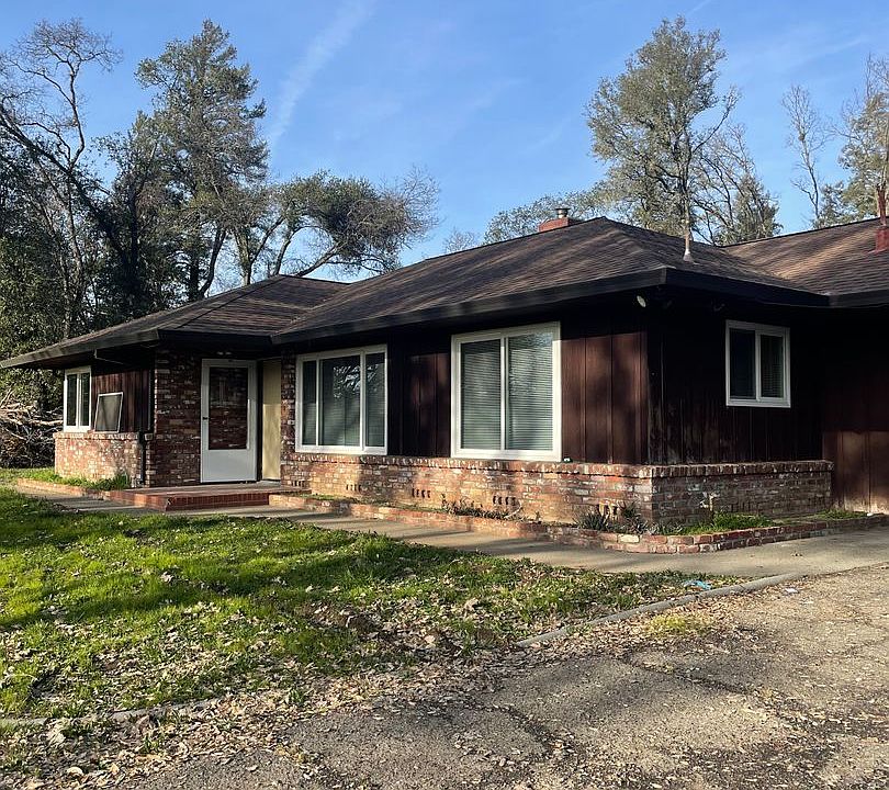 1st image of 8001 Pinecrest Dr