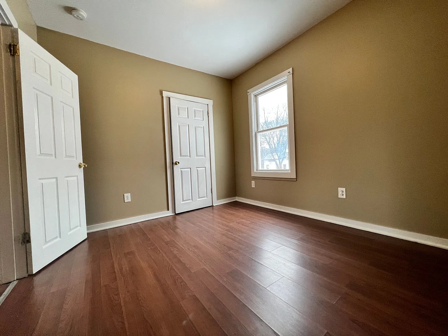 38 Spruce — Photo 4