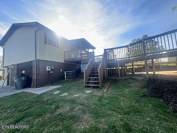 2nd image of 6528 Withers Cir