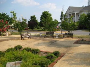 6710 Lake Park Dr #2C, Greenbelt, MD 20770