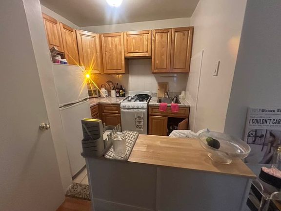 2nd image of 110 Sullivan St APT 3H