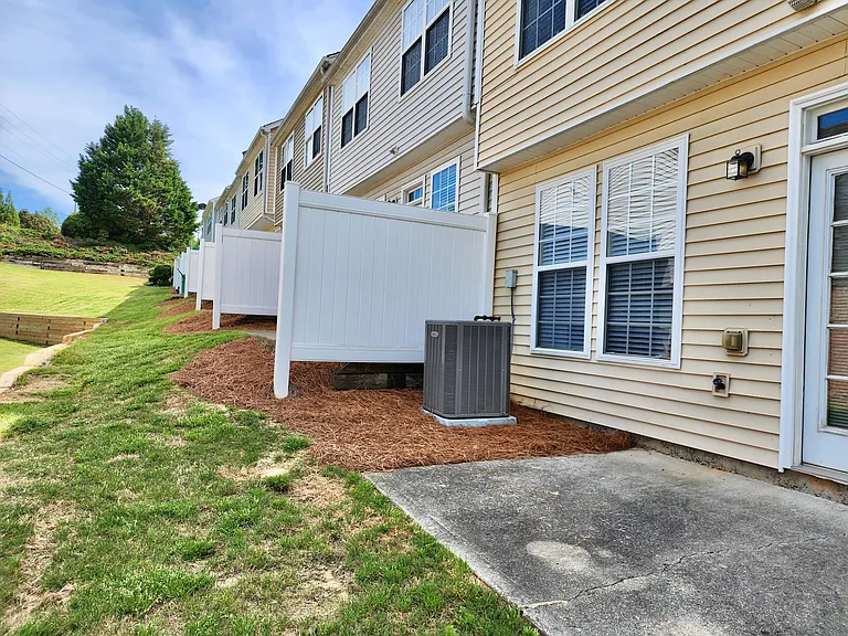 5361 Paramount View Way — Photo 28