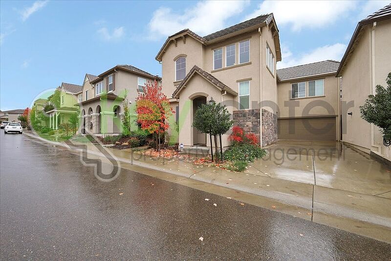 1st image of 1374 Larkspur Dr