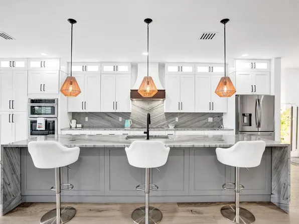6800 Via Regina, Boca Raton, FL 33433