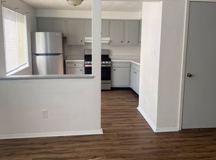 406 S Sterling Ave #6, Peoria, IL 61604