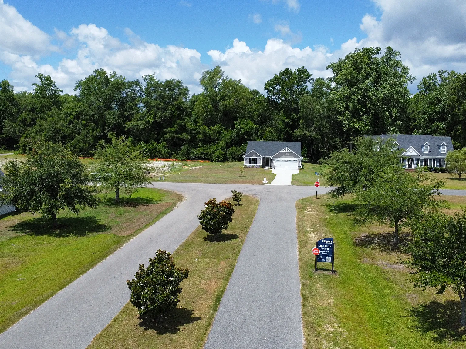 3 bed, 1338 sqft, $1,800 — Photo 2