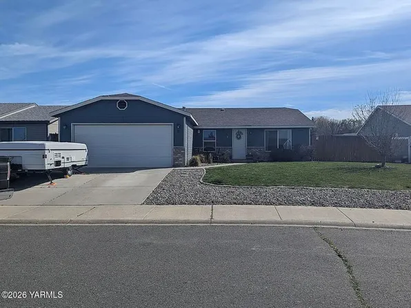 127 Northstone Pkwy, Zillah, WA 98953