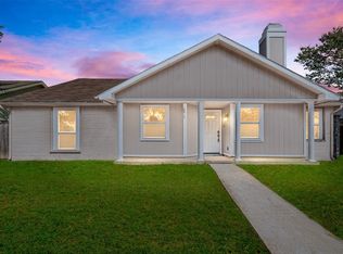 6816 Curry Dr, The Colony, TX 75056