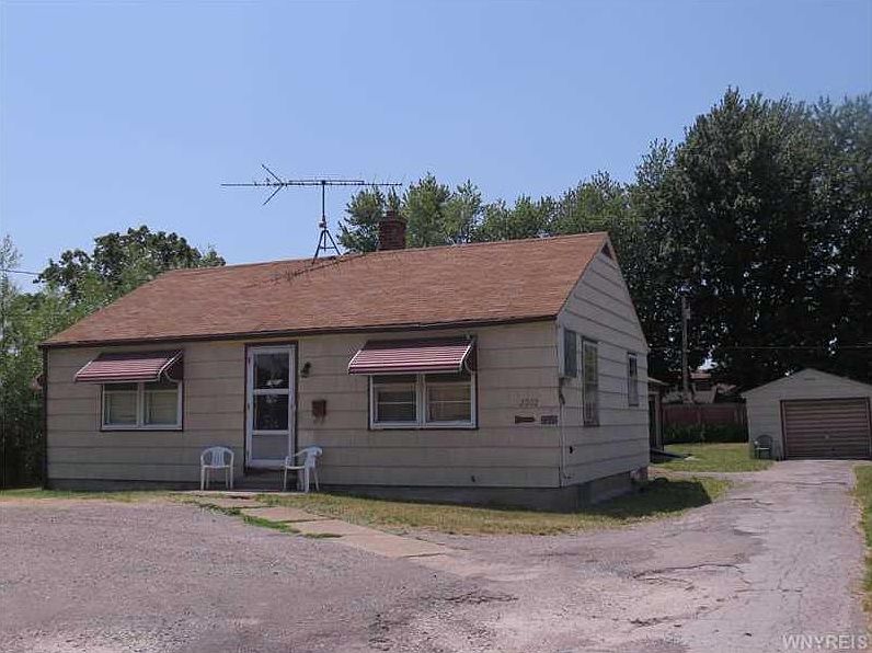 1st image of 2202 Niagara Falls Blvd