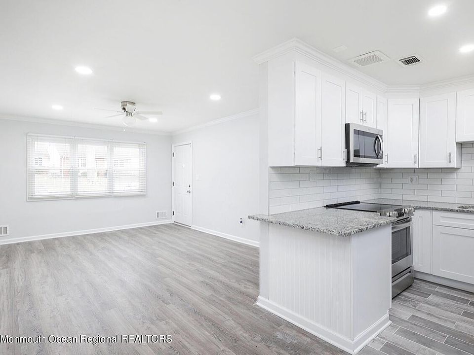 1st image of 4B Haven Dr #B