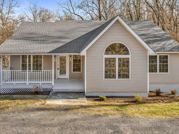 286 Magnolia Dr, Front Royal, VA 22630
