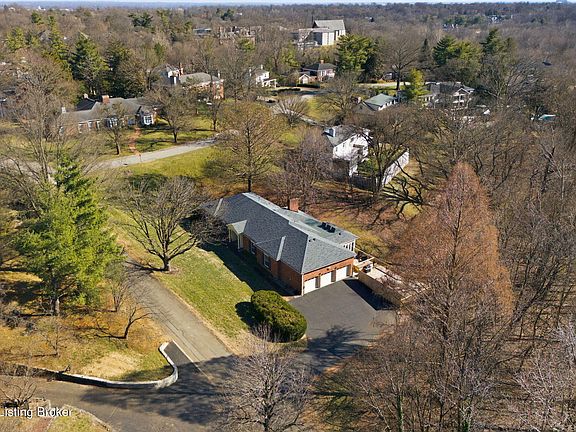 2nd image of 2778 Maple Rd