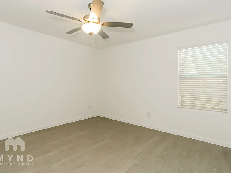 10124 Dalgreen Cir — Photo 13