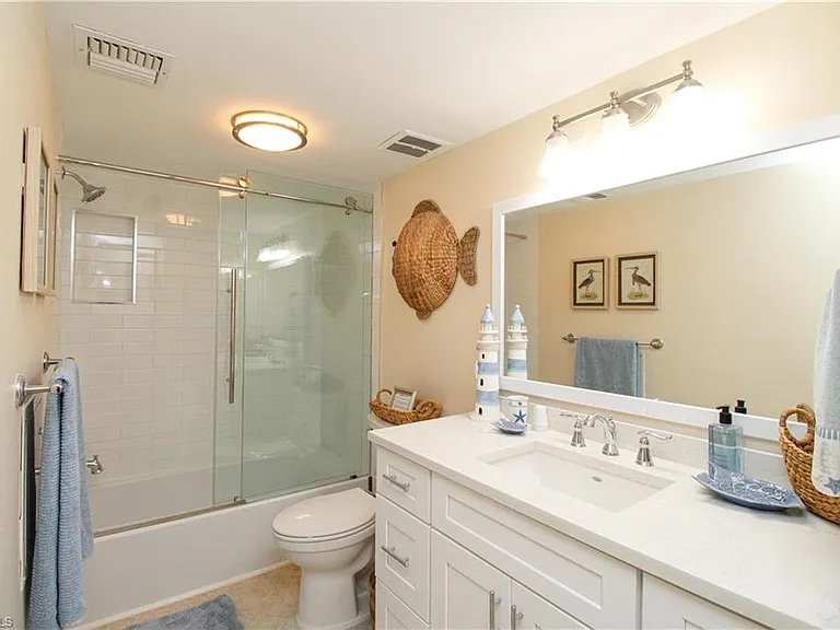 3443 Gulf Shore Blvd N #213 — Photo 29