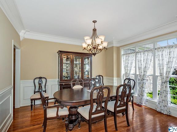 5th image of 232 Meadow Wood Dr