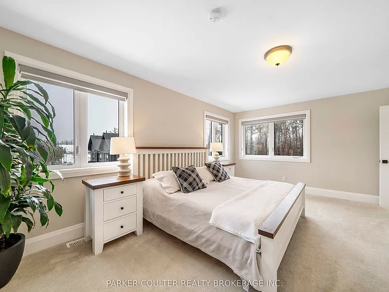 70 Georgian Grande Dr — Photo 24