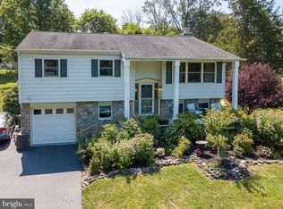 1390 N Valley Rd, Pottstown, PA 19464