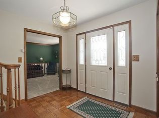 46 Crofton Rd, Oswego, IL 60543