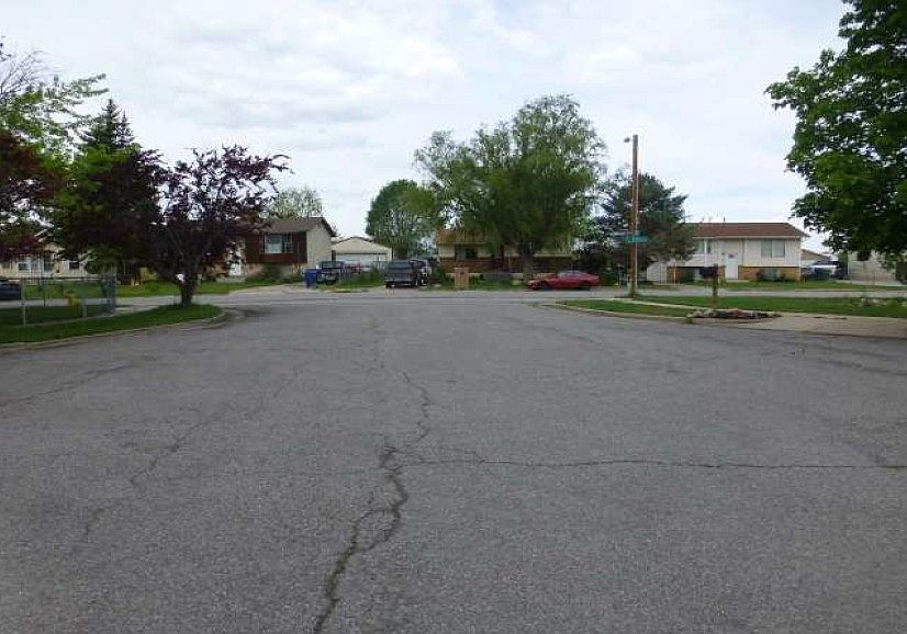 2nd image of 246 W Downs Cir