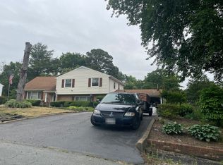 9 Goodward Rd, North Chesterfield, VA 23236