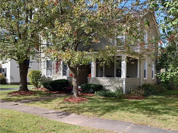 8 Boston Ave, Seneca Falls, NY 13148